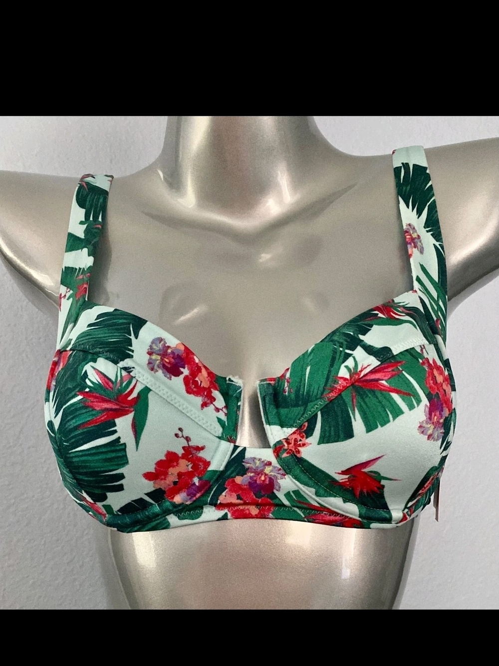 Victoria's Secret Tropical Floral Underwire Bikini Top - Green & Red 38DD